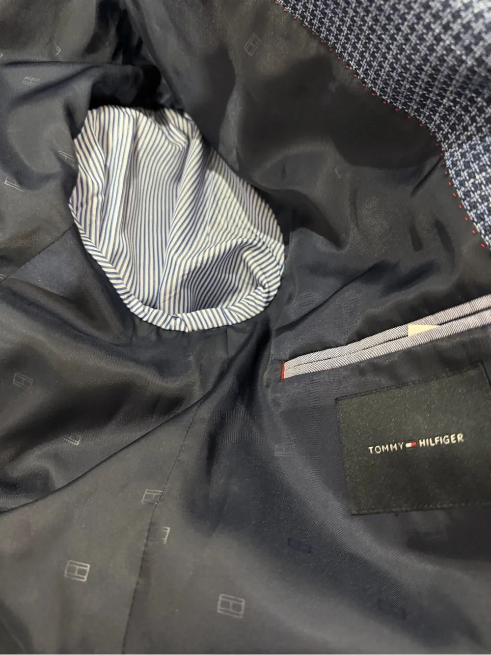 Tommy Hilfiger Blue Houndstooth Sport Coat 44R
